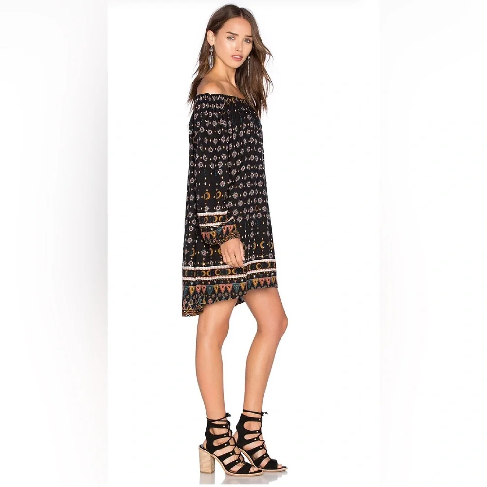 VGUC $136 Cleobella Dresden Off-the-Shoulder Dress with Tribal Print -size XS!